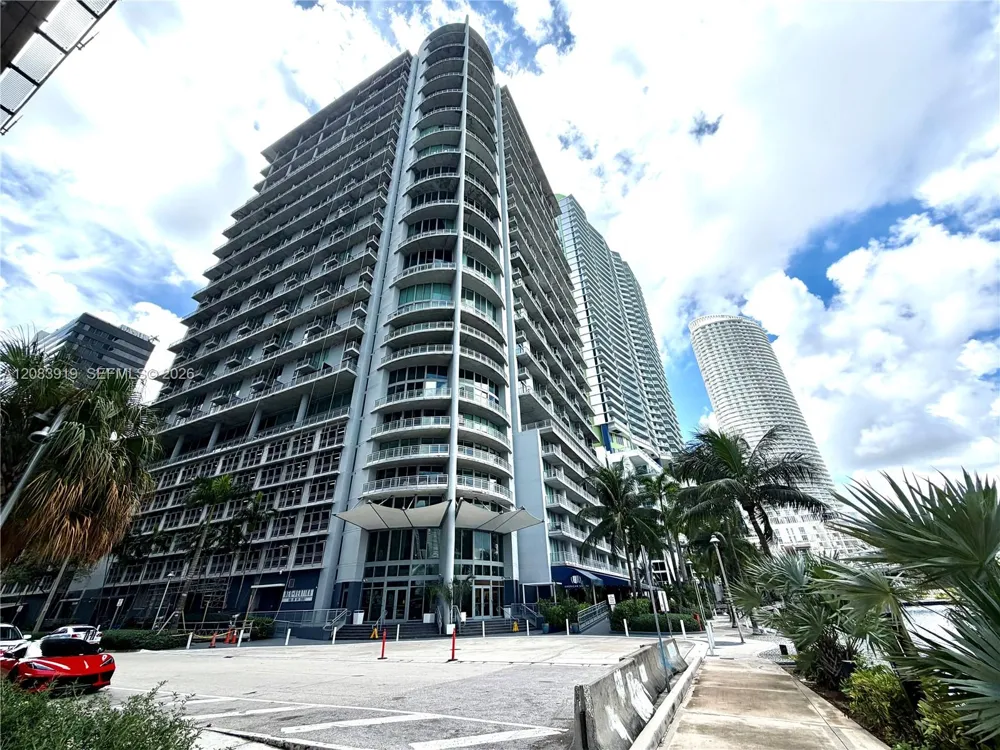 690 SW 1st Ct #2322 Miami, FL 33130