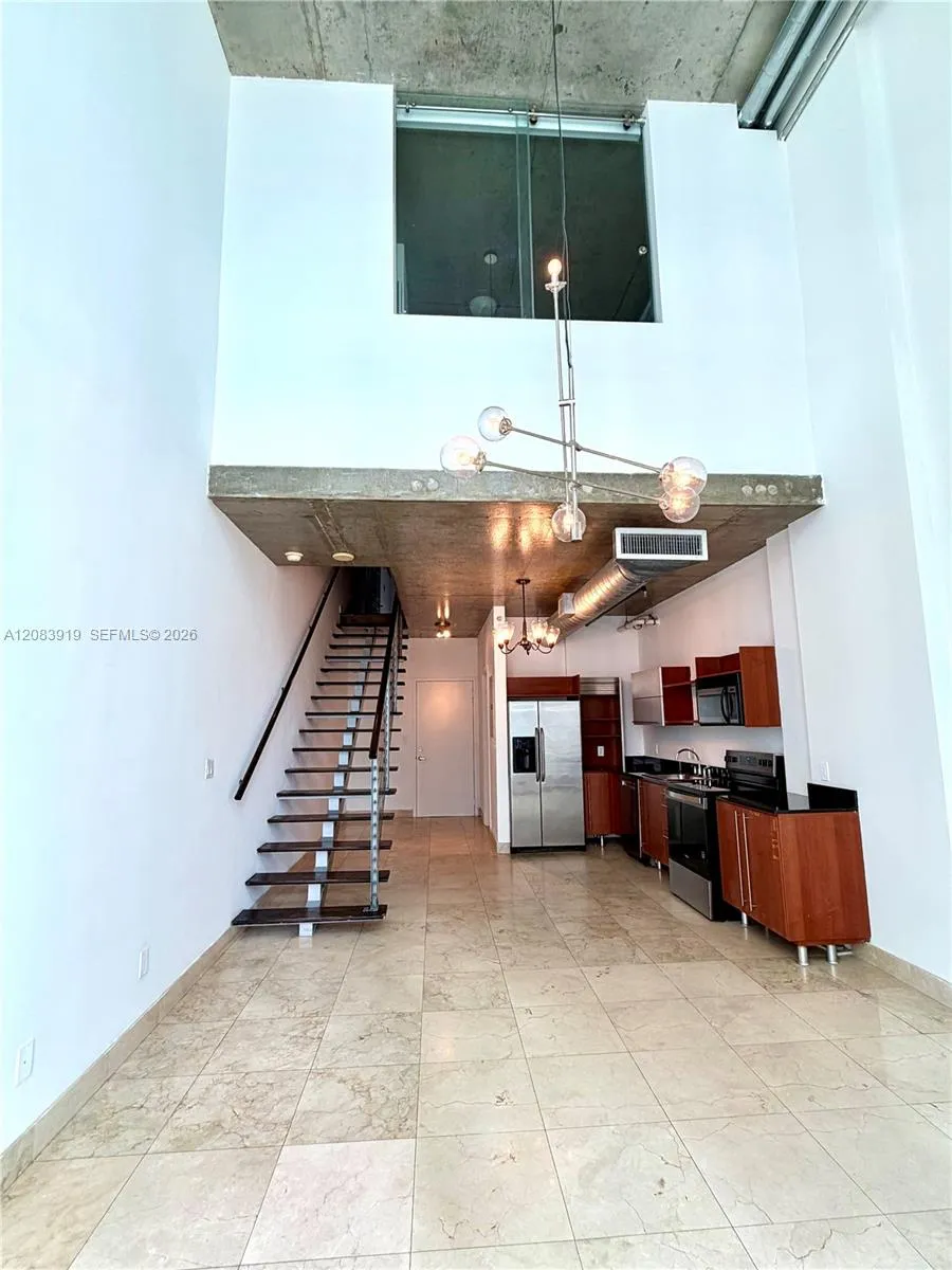 690 SW 1st Ct #2322 Miami, FL 33130