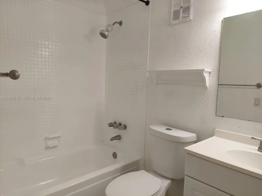 7332 SW 25th Ct #12 Davie, FL 33317