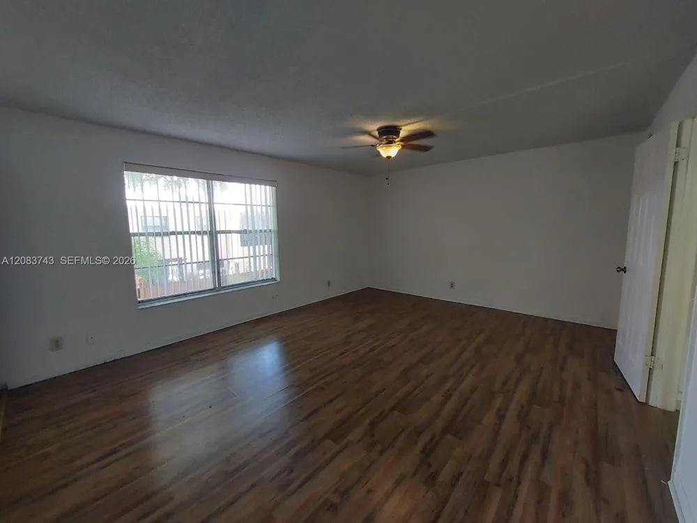 7332 SW 25th Ct #12 Davie, FL 33317