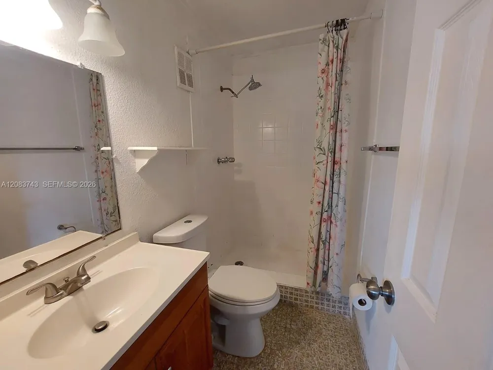 7332 SW 25th Ct #12 Davie, FL 33317