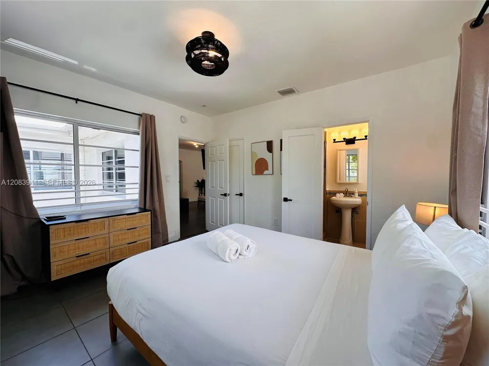 1032 Michigan Ave #B Miami Beach, FL 33139
