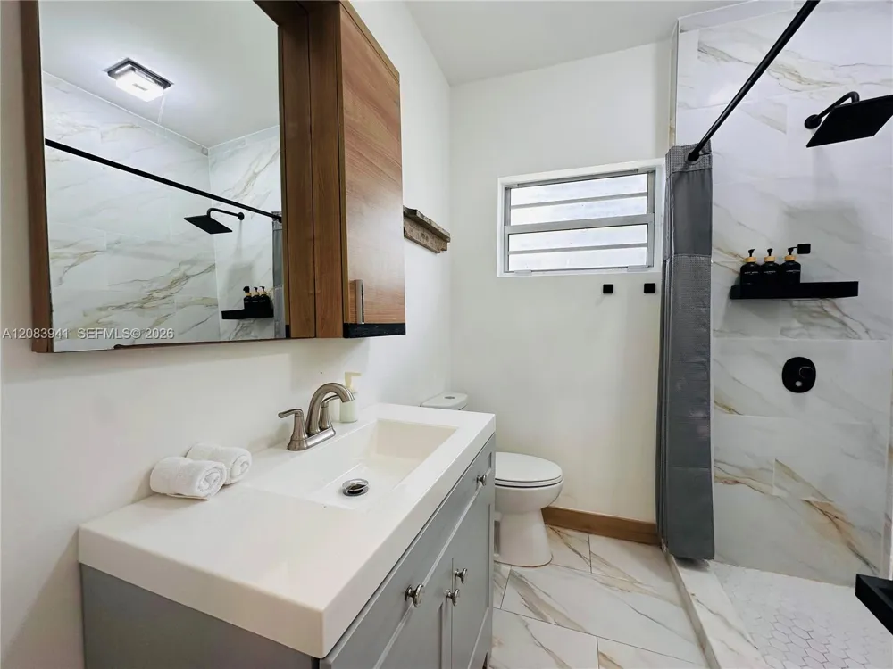 1032 Michigan Ave #B Miami Beach, FL 33139