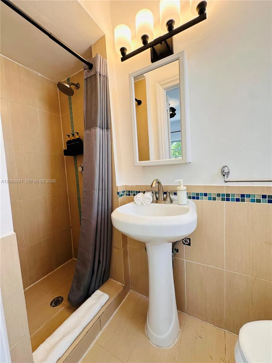 1032 Michigan Ave #B Miami Beach, FL 33139
