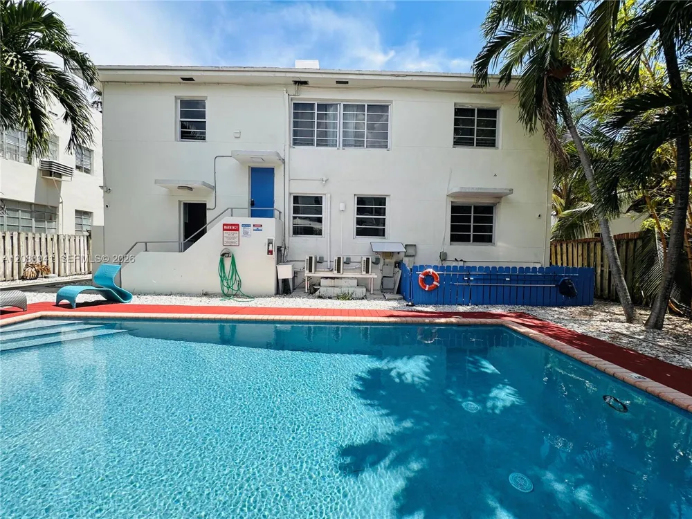 1032 Michigan Ave #B Miami Beach, FL 33139