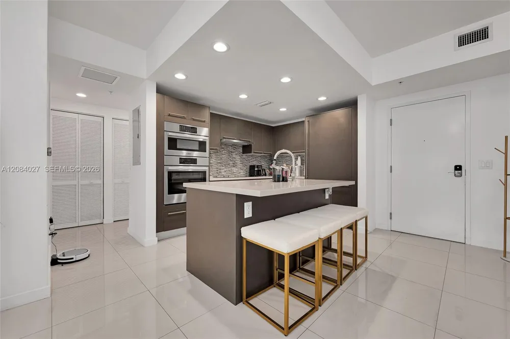 7825 NW 107th Ave #507 Doral, FL 33178
