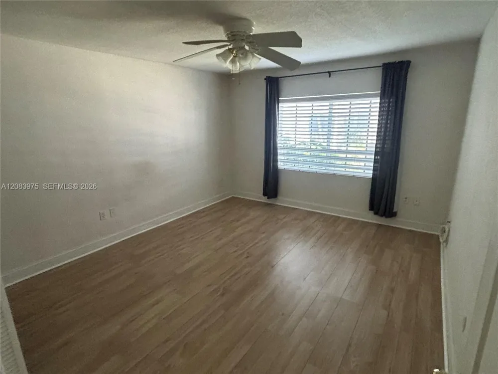 1150 103rd St #2 Bay Harbor Islands, FL 33154