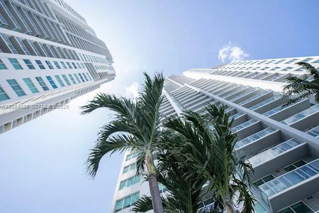253 NE 2nd St #416 Miami, FL 33132