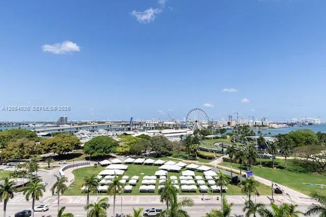 253 NE 2nd St #416 Miami, FL 33132