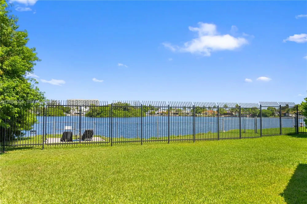 9299 NW 13th Ave Miami, FL 33147