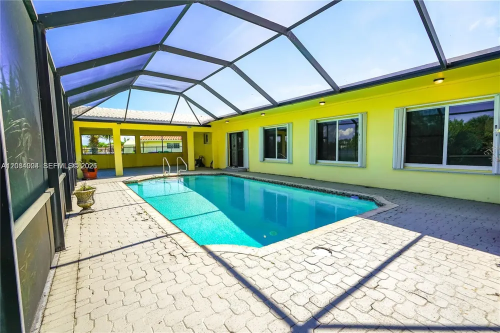 9299 NW 13th Ave Miami, FL 33147