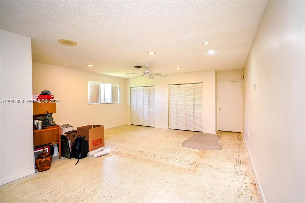 9299 NW 13th Ave Miami, FL 33147
