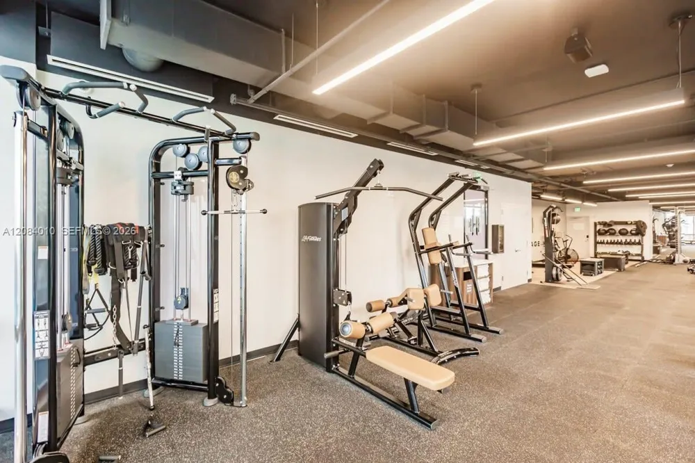 227 NE 2nd St #3001 Miami, FL 33132