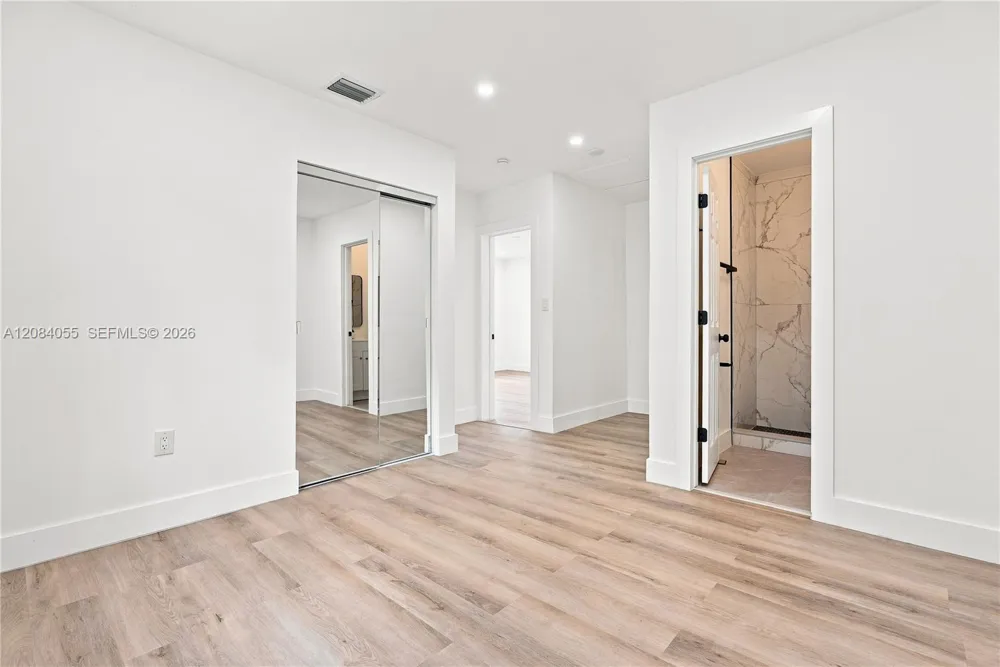 4795 E 8th Ct Hialeah, FL 33013