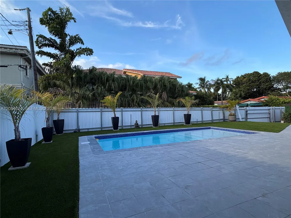 1301 Funston St Hollywood, FL 33019