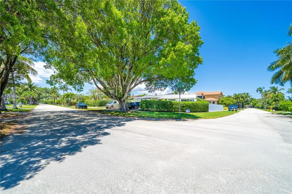 1301 Funston St Hollywood, FL 33019