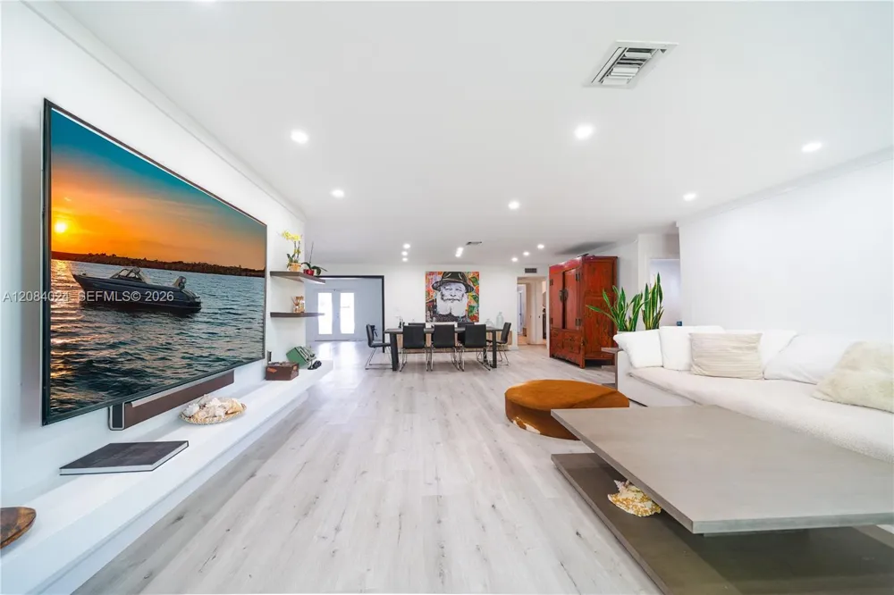 1301 Funston St Hollywood, FL 33019