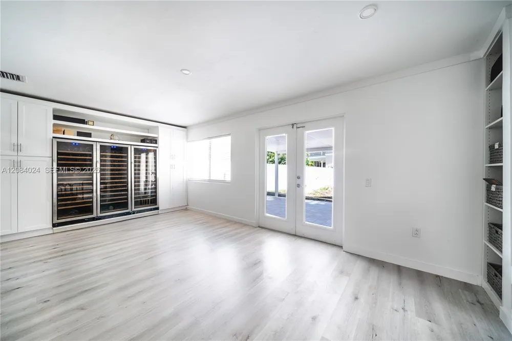 1301 Funston St Hollywood, FL 33019