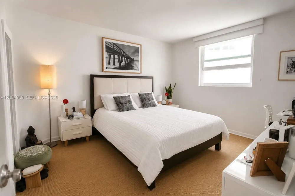 5880 Collins Ave #903 Miami Beach, FL 33140