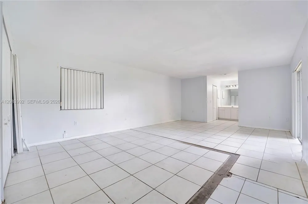 15421 SW 177th Ter Miami, FL 33187