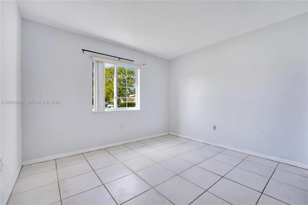15421 SW 177th Ter Miami, FL 33187