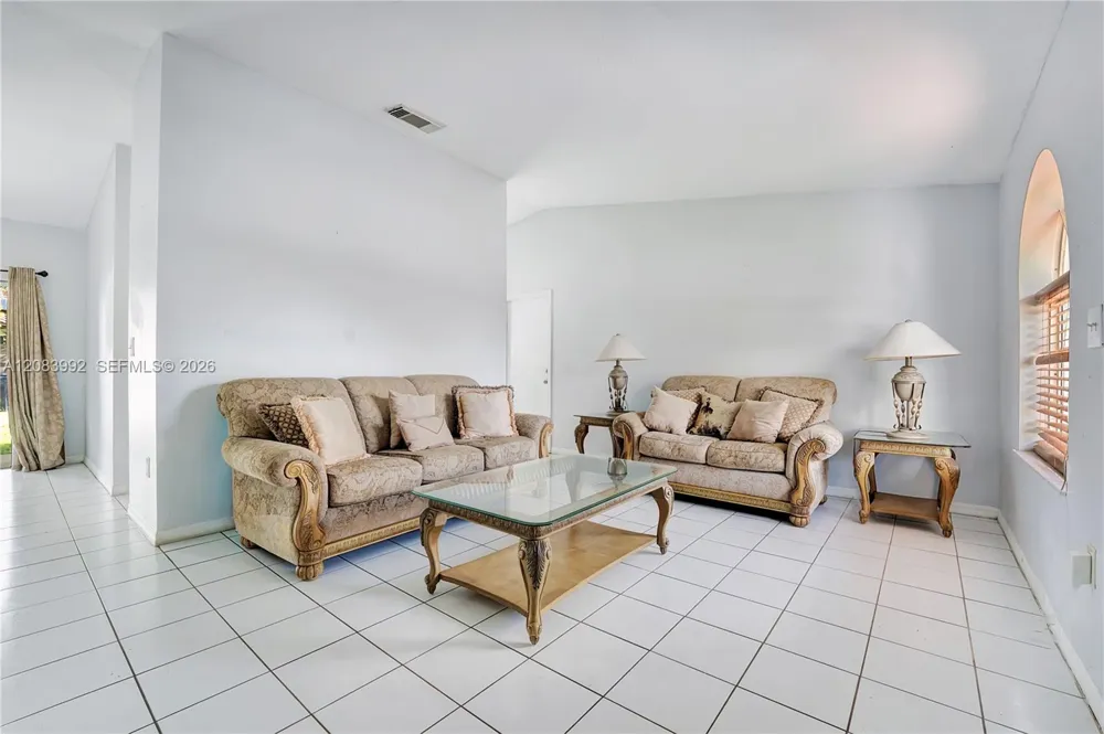 15421 SW 177th Ter Miami, FL 33187