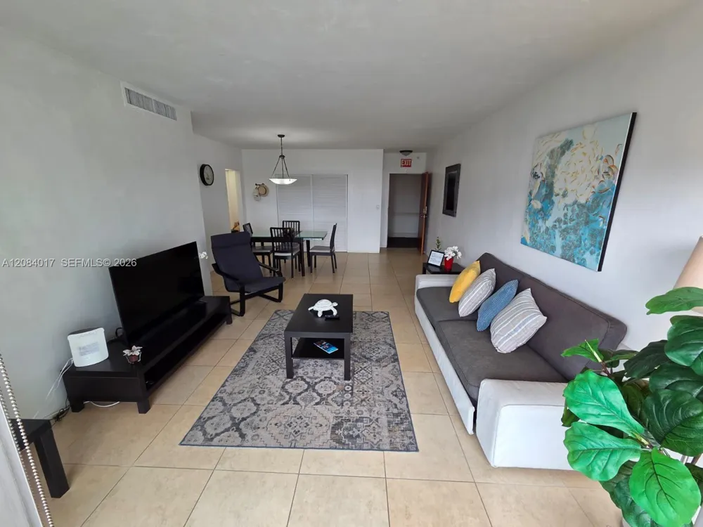 3801 S Ocean Dr #14U Hollywood, FL 33019