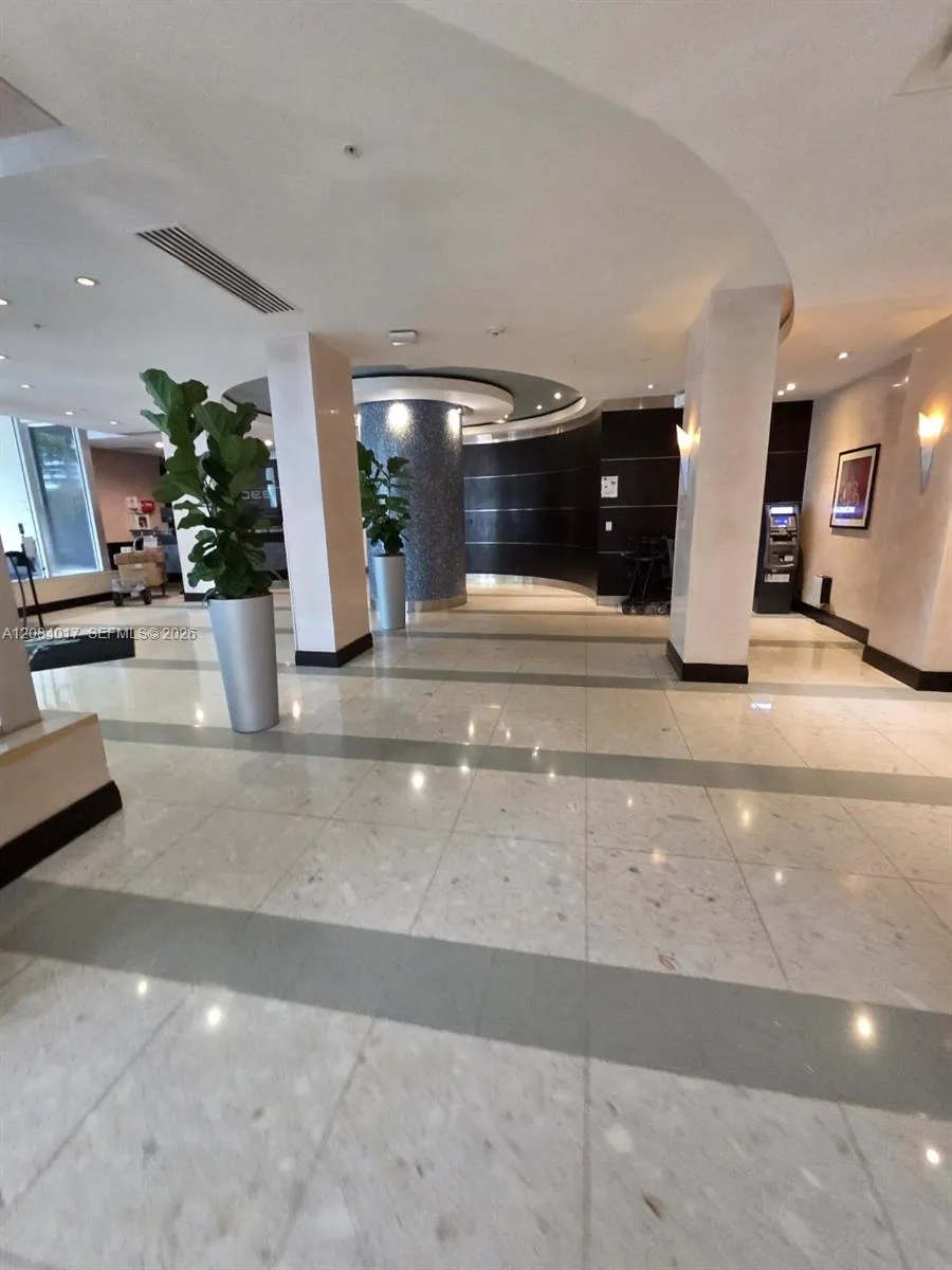 3801 S Ocean Dr #14U Hollywood, FL 33019