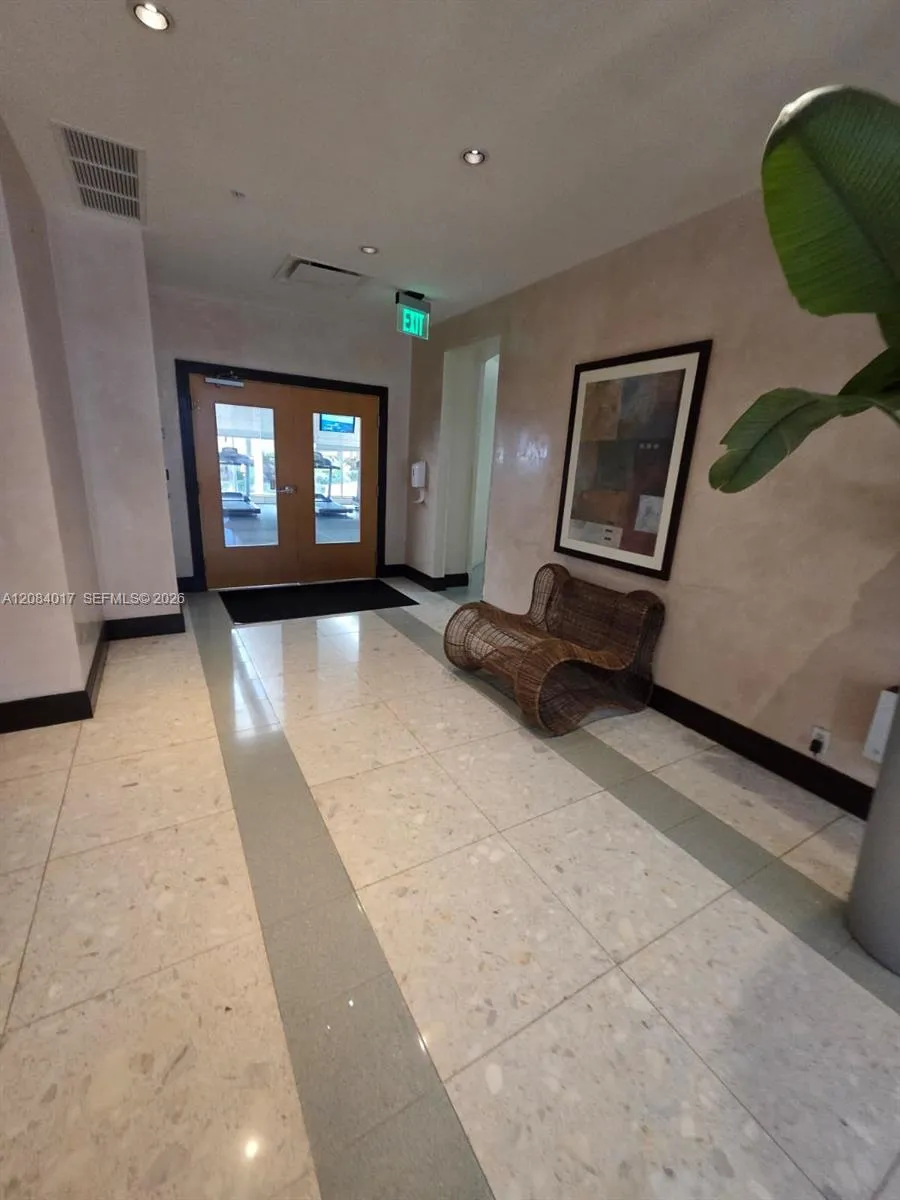 3801 S Ocean Dr #14U Hollywood, FL 33019