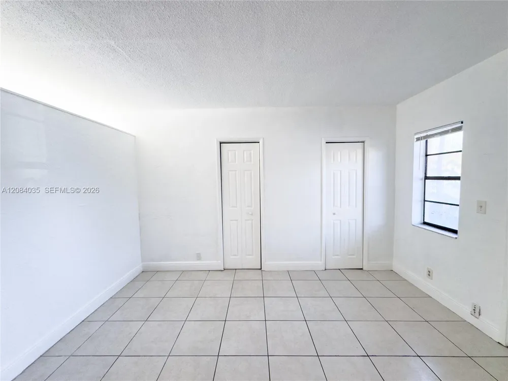 4071 Dixie Hwy #11 Oakland Park, FL 33334