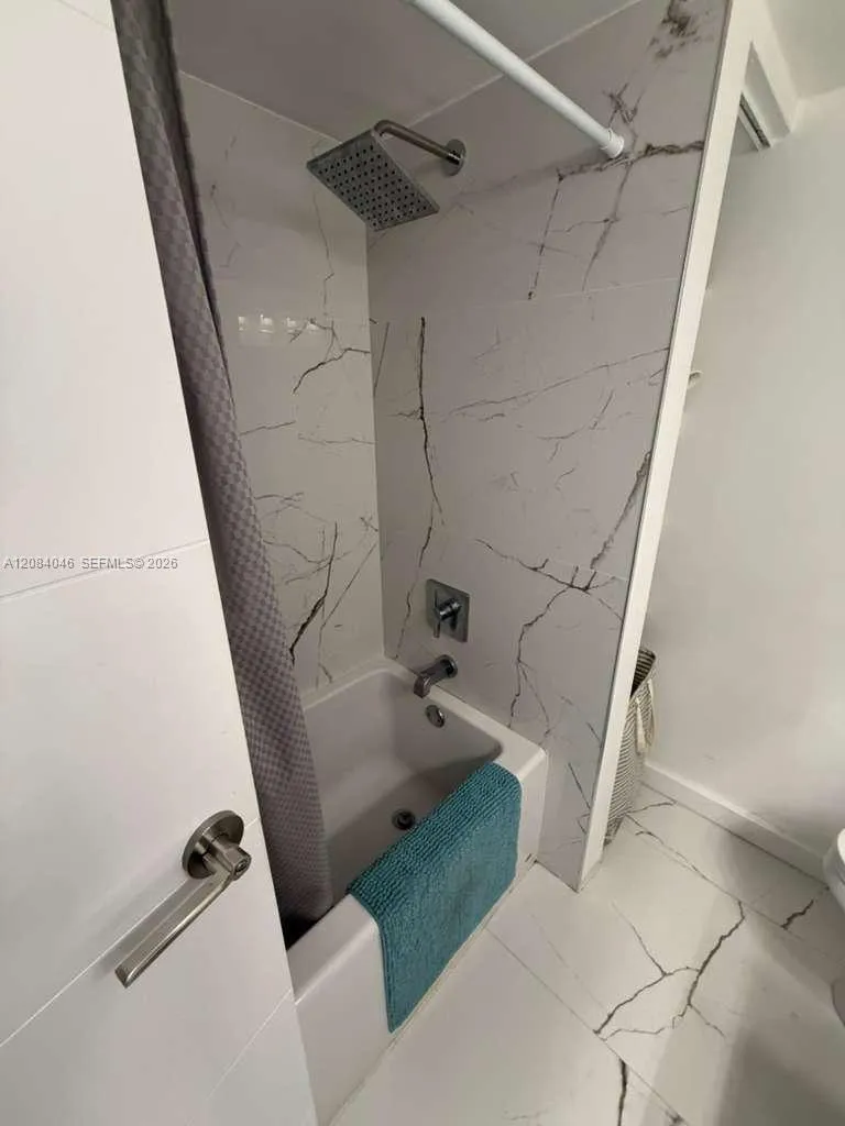 13499 Biscayne Blvd #1414 North Miami, FL 33181