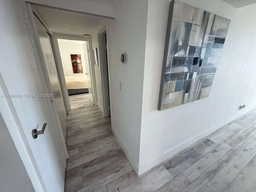 13499 Biscayne Blvd #1414 North Miami, FL 33181