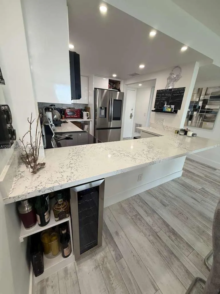 13499 Biscayne Blvd #1414 North Miami, FL 33181