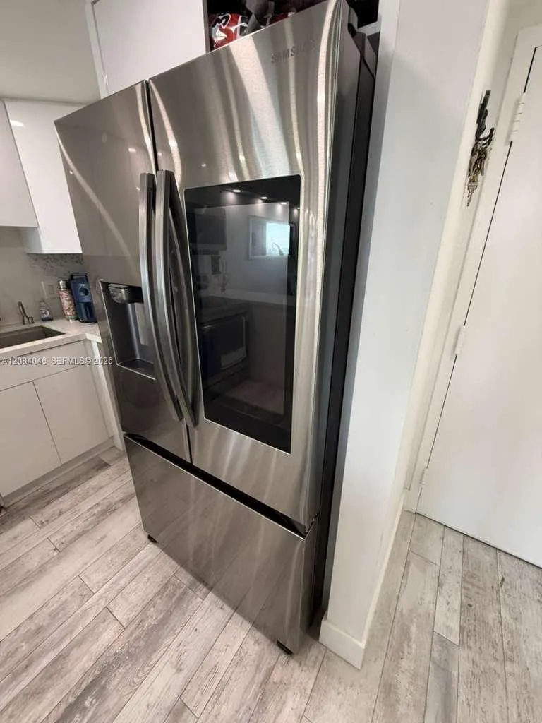 13499 Biscayne Blvd #1414 North Miami, FL 33181