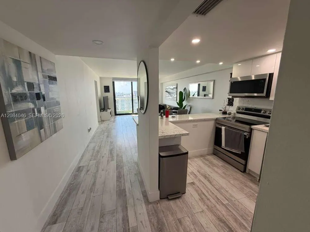 13499 Biscayne Blvd #1414 North Miami, FL 33181