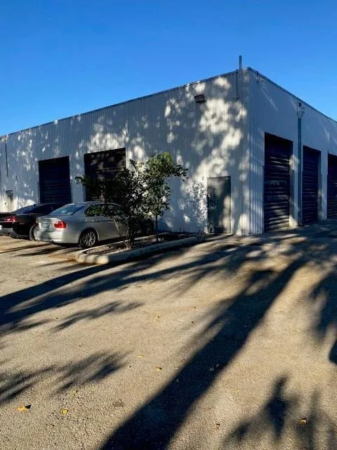 9880 Pines Boulevard Hollywood, FL 33025