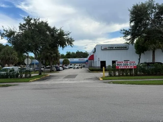 9880 Pines Boulevard Hollywood, FL 33025