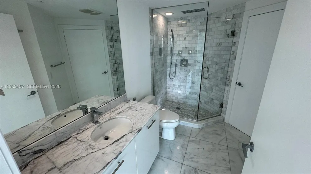 55 SE 6th St #2101 Miami, FL 33131