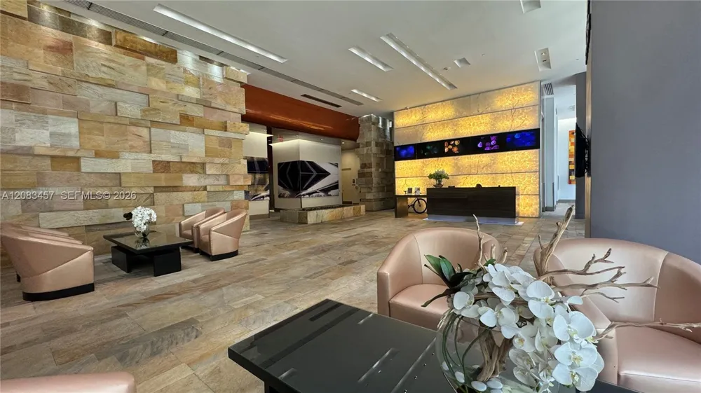 55 SE 6th St #2101 Miami, FL 33131