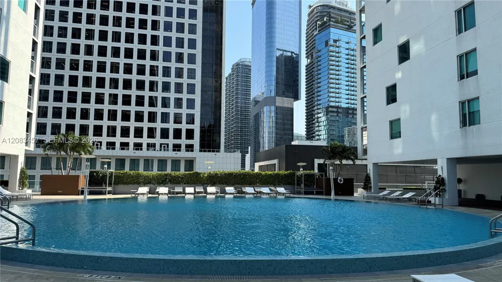 55 SE 6th St #2101 Miami, FL 33131