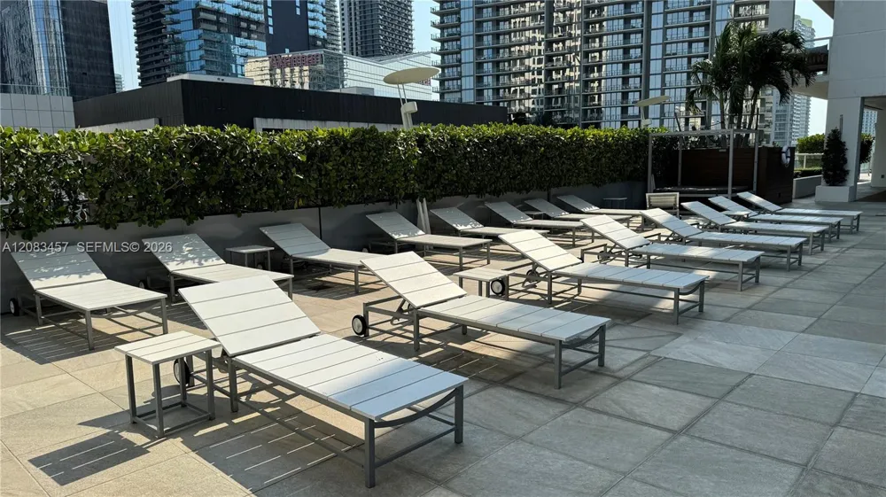 55 SE 6th St #2101 Miami, FL 33131