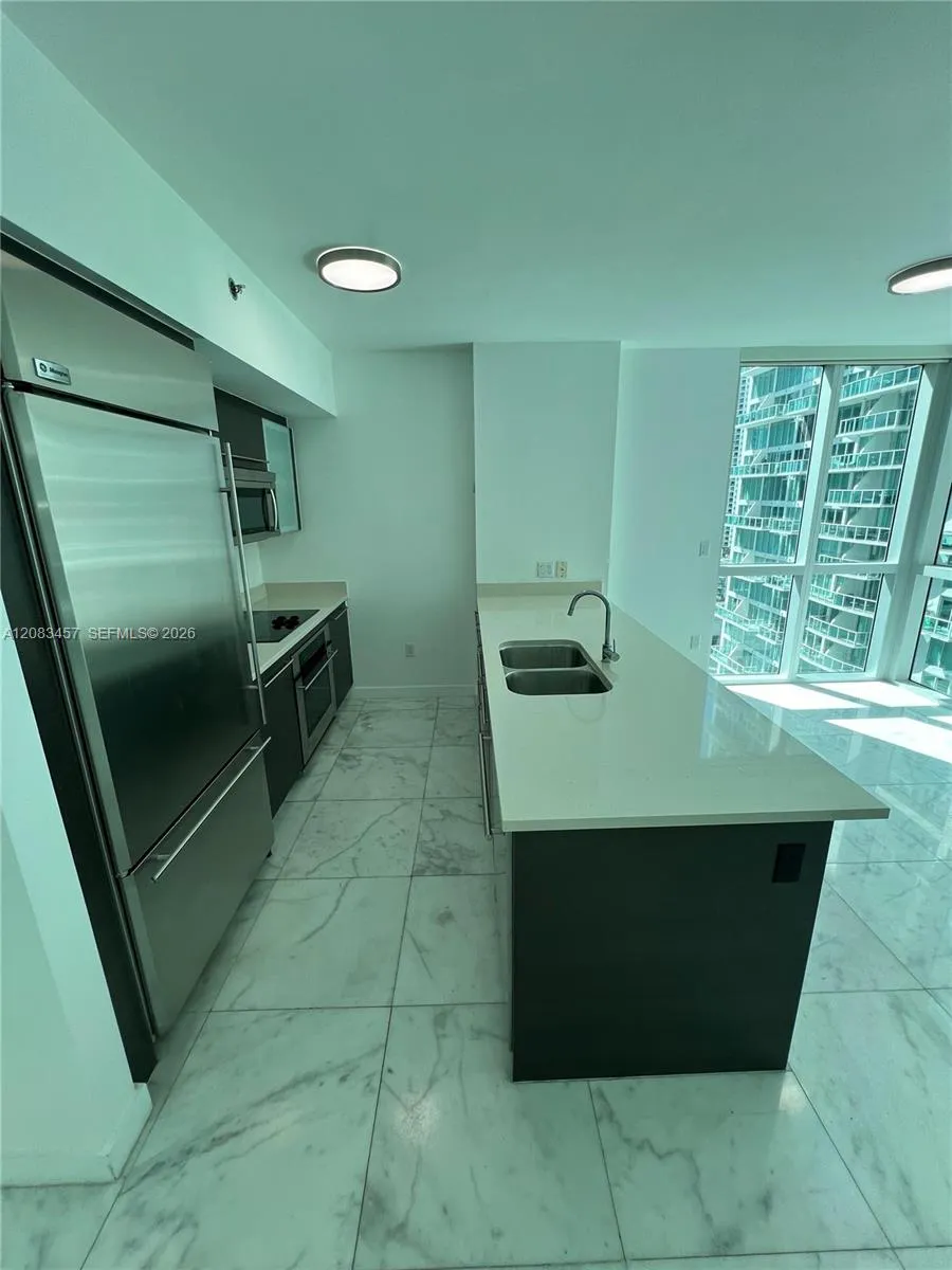 55 SE 6th St #2101 Miami, FL 33131