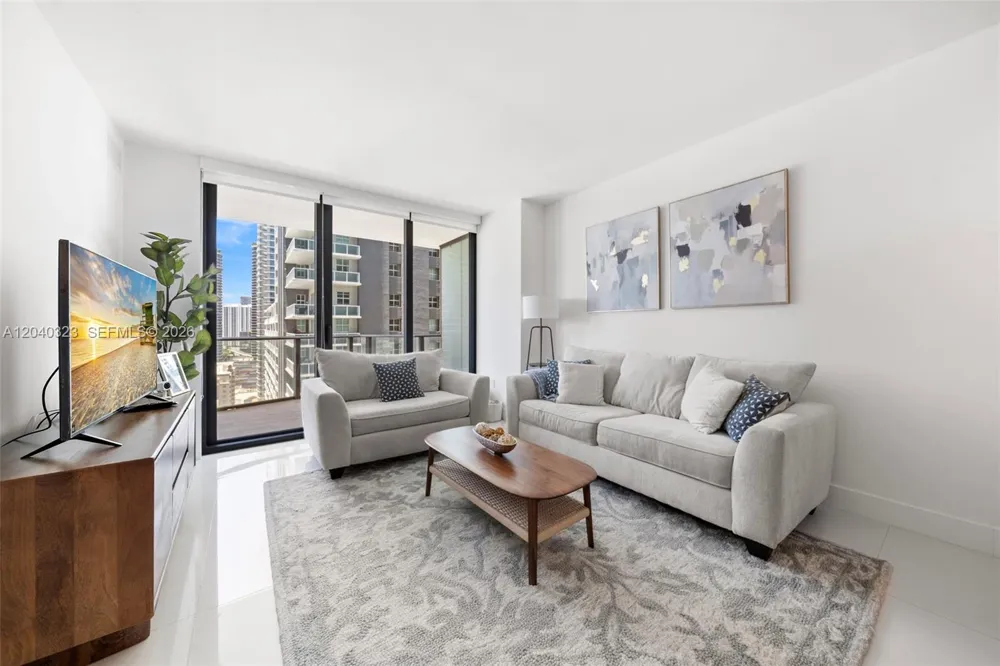 1300 S Miami Ave #2110 Miami, FL 33130