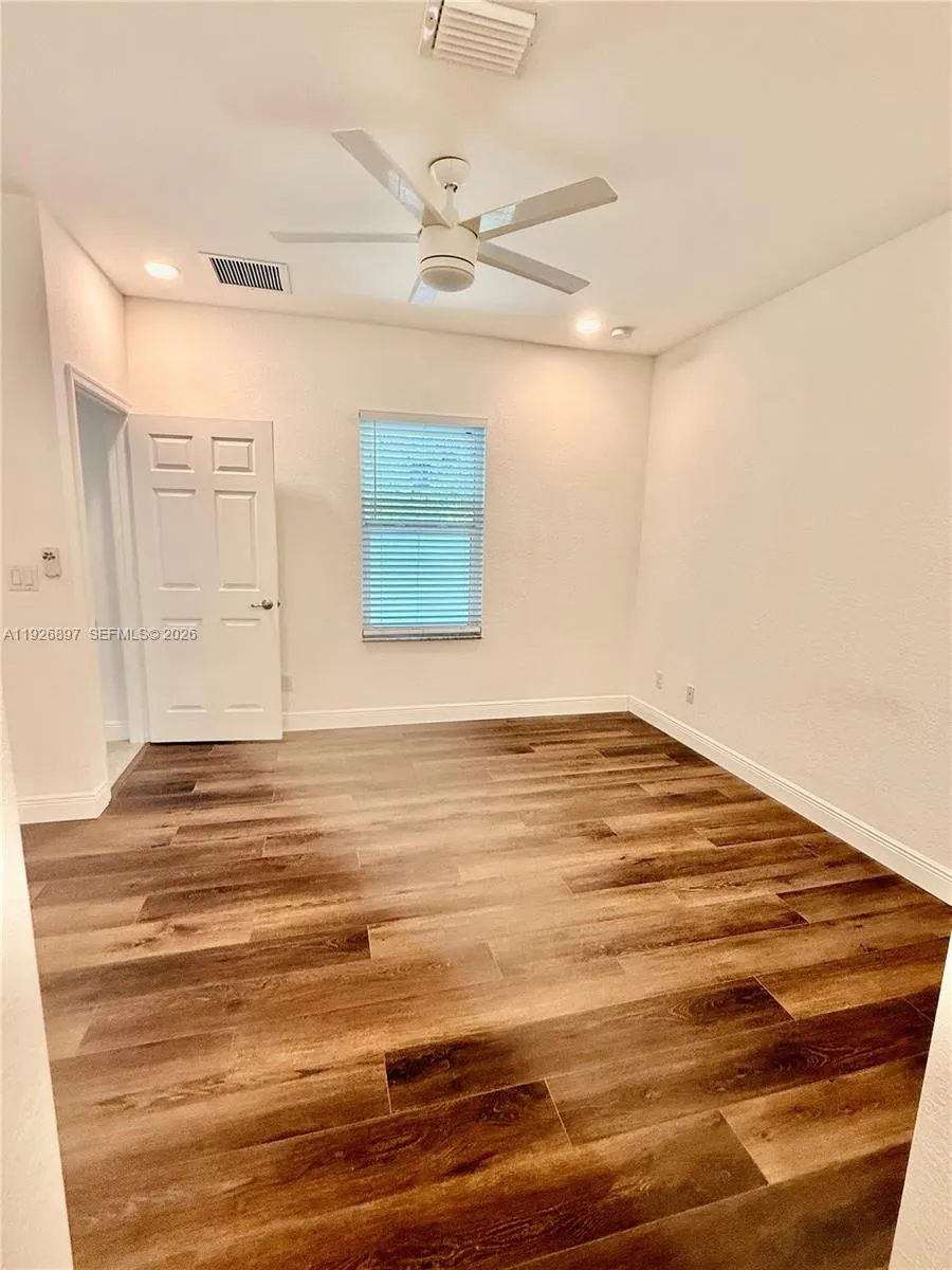 977 NE Trailside Run Port St. Lucie, FL 34983