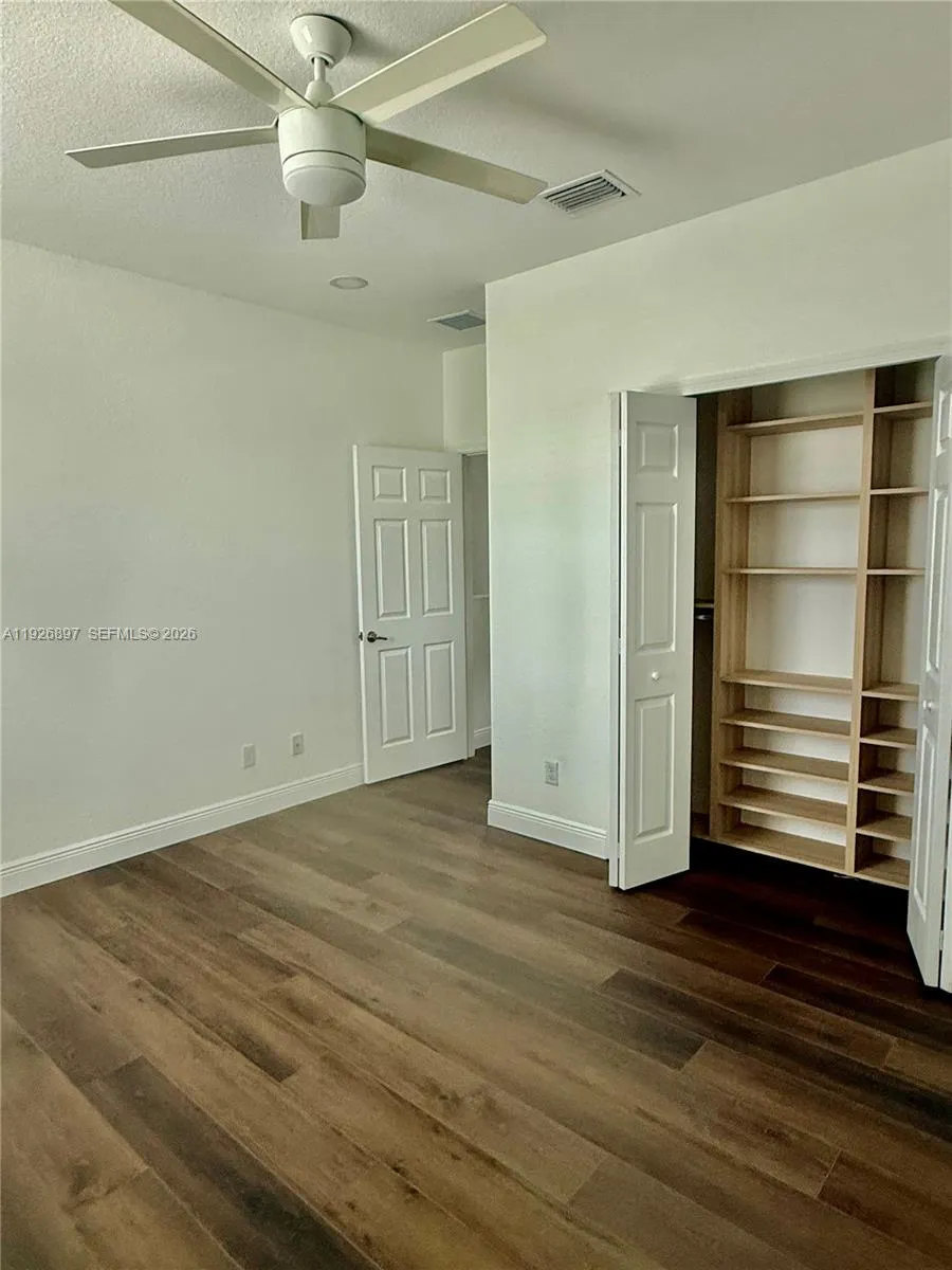 977 NE Trailside Run Port St. Lucie, FL 34983