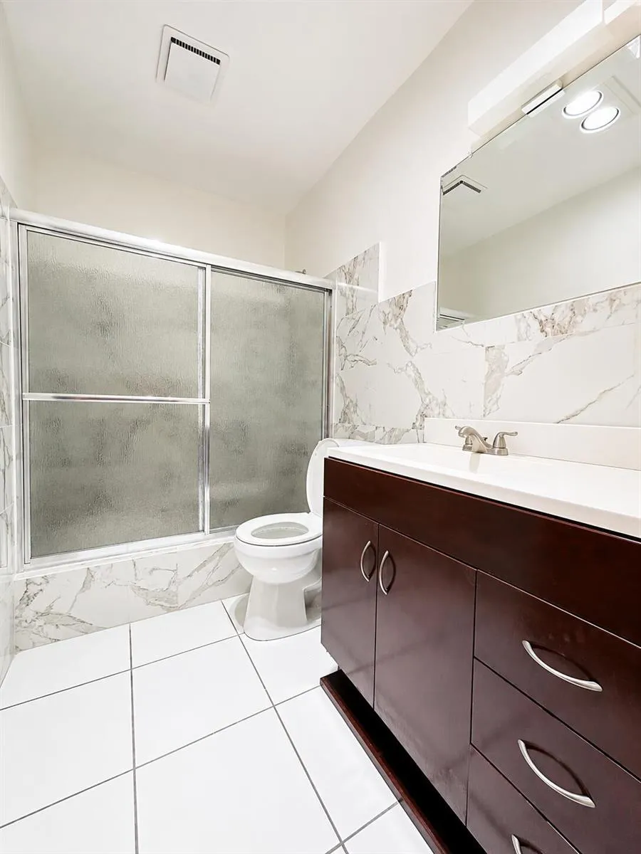 727 SW 5TH STREET Dania Beach, FL 33004