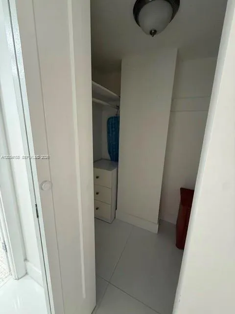 5555 Collins Ave #4P Miami Beach, FL 33140