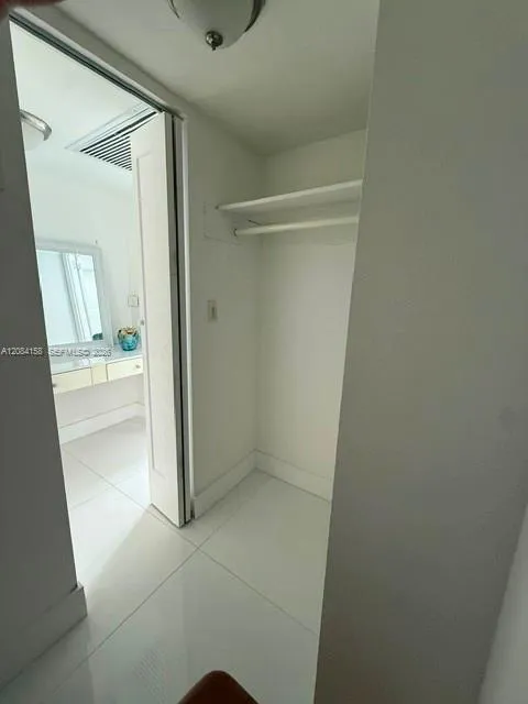 5555 Collins Ave #4P Miami Beach, FL 33140