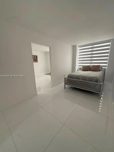 5555 Collins Ave #4P Miami Beach, FL 33140