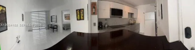 5555 Collins Ave #4P Miami Beach, FL 33140